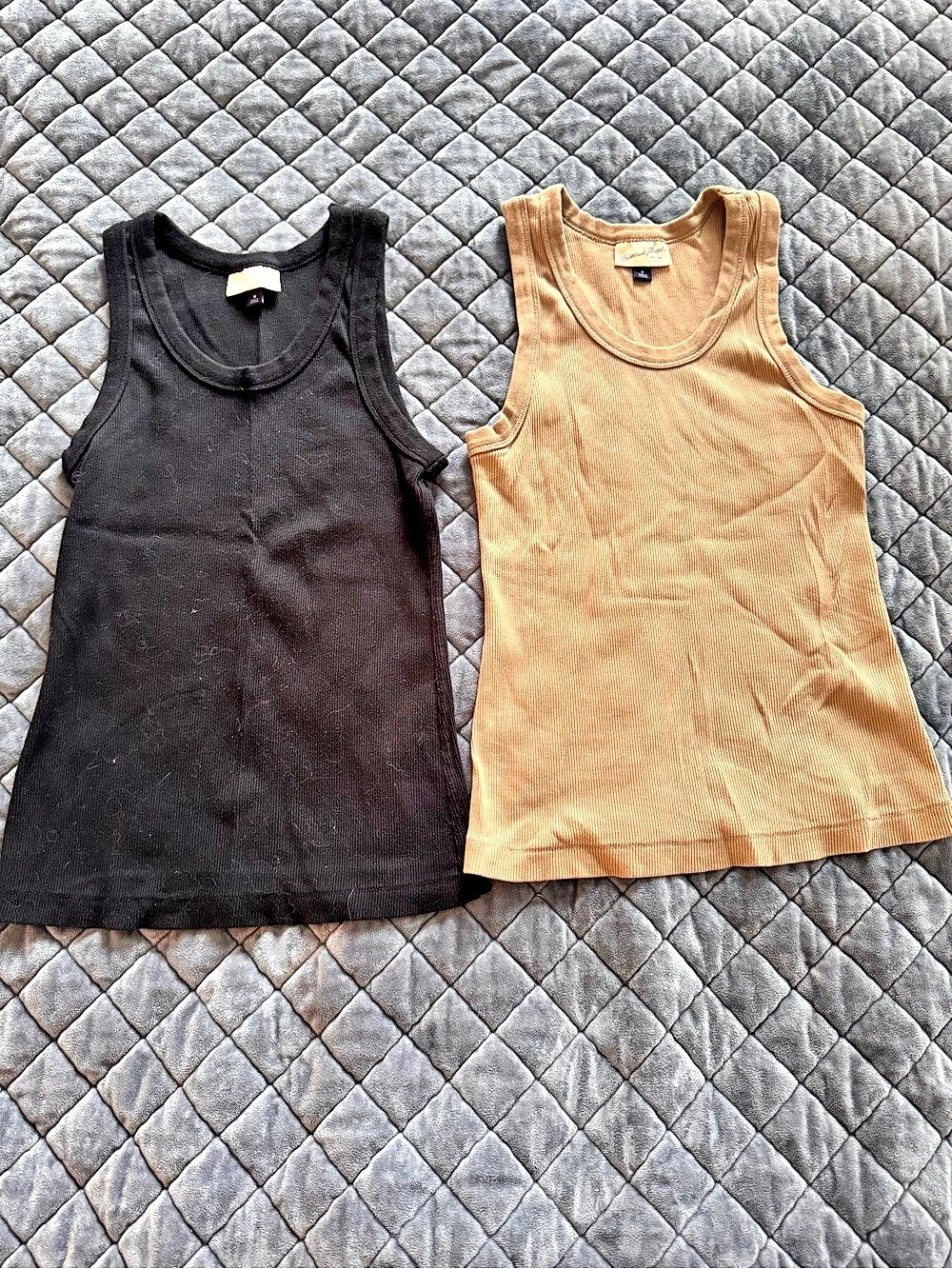 Universal Thread Ribbed Scoop Neck Tank Top Tops Black & Brown Medium